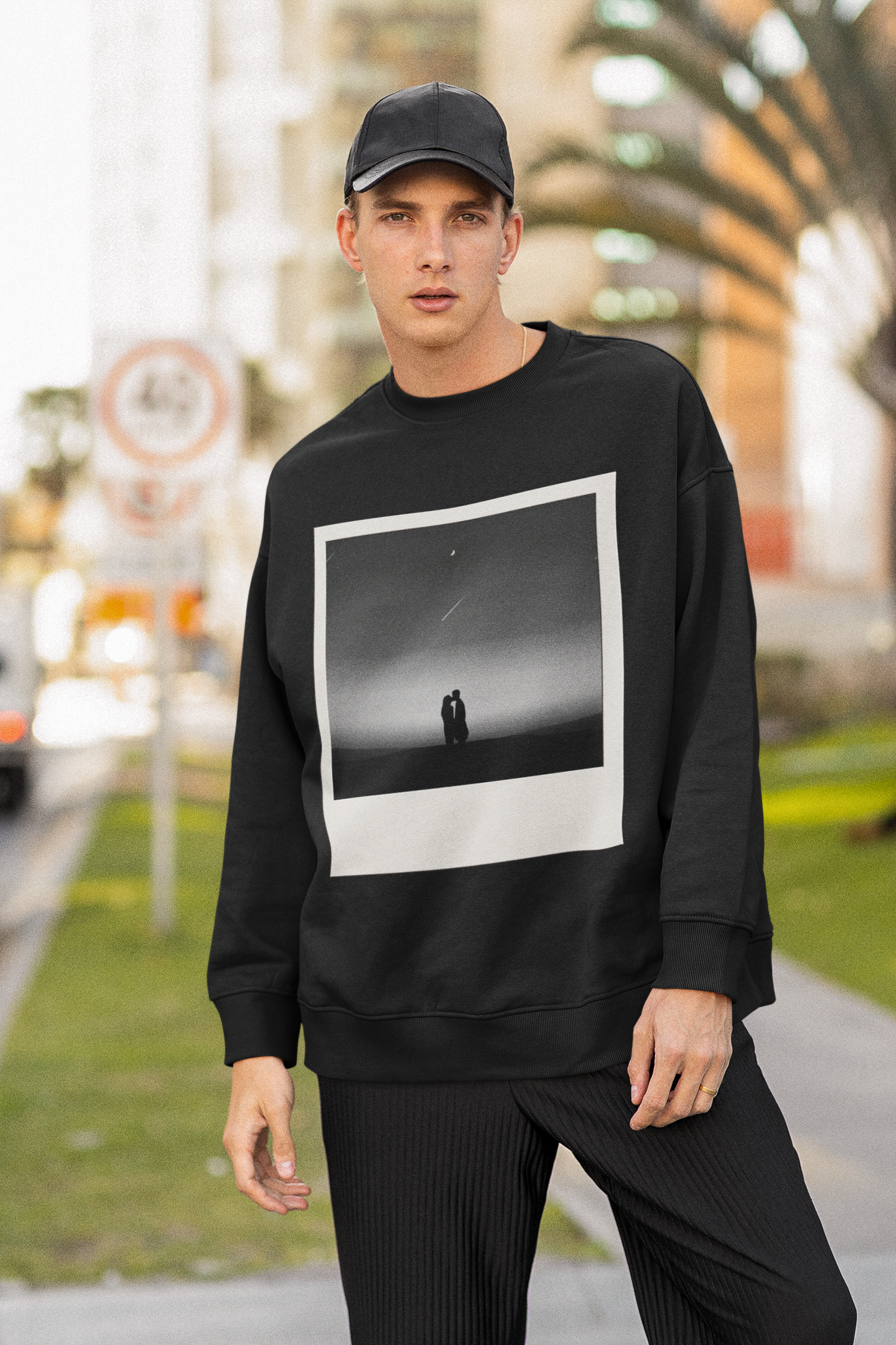 Polaroid Kiss Black Sweatshirt